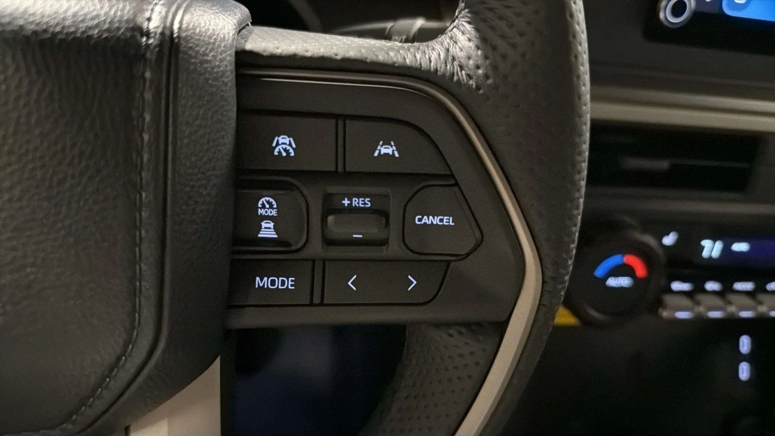 2024 Toyota Tacoma TRD Sport - Photo 36