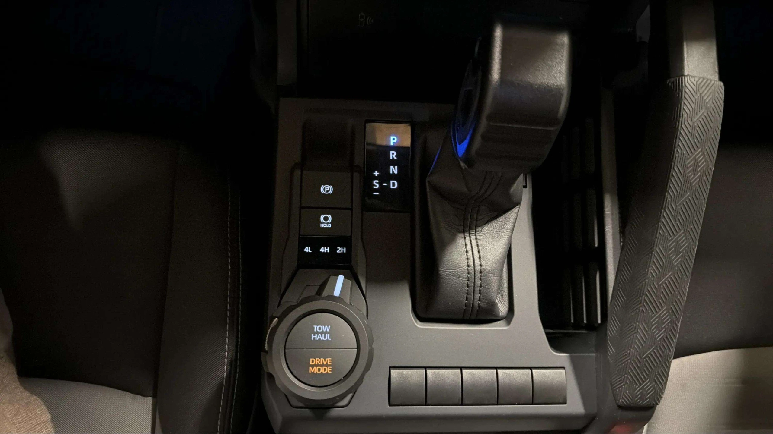 2024 Toyota Tacoma TRD Sport - Photo 37