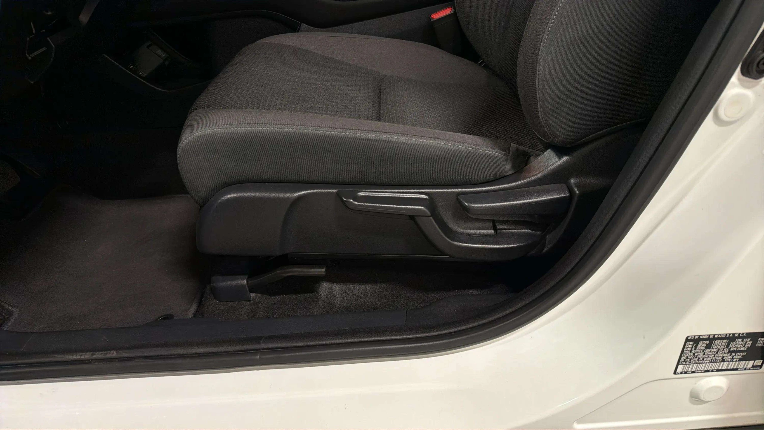 2021 Honda HR-V EX - Photo 39
