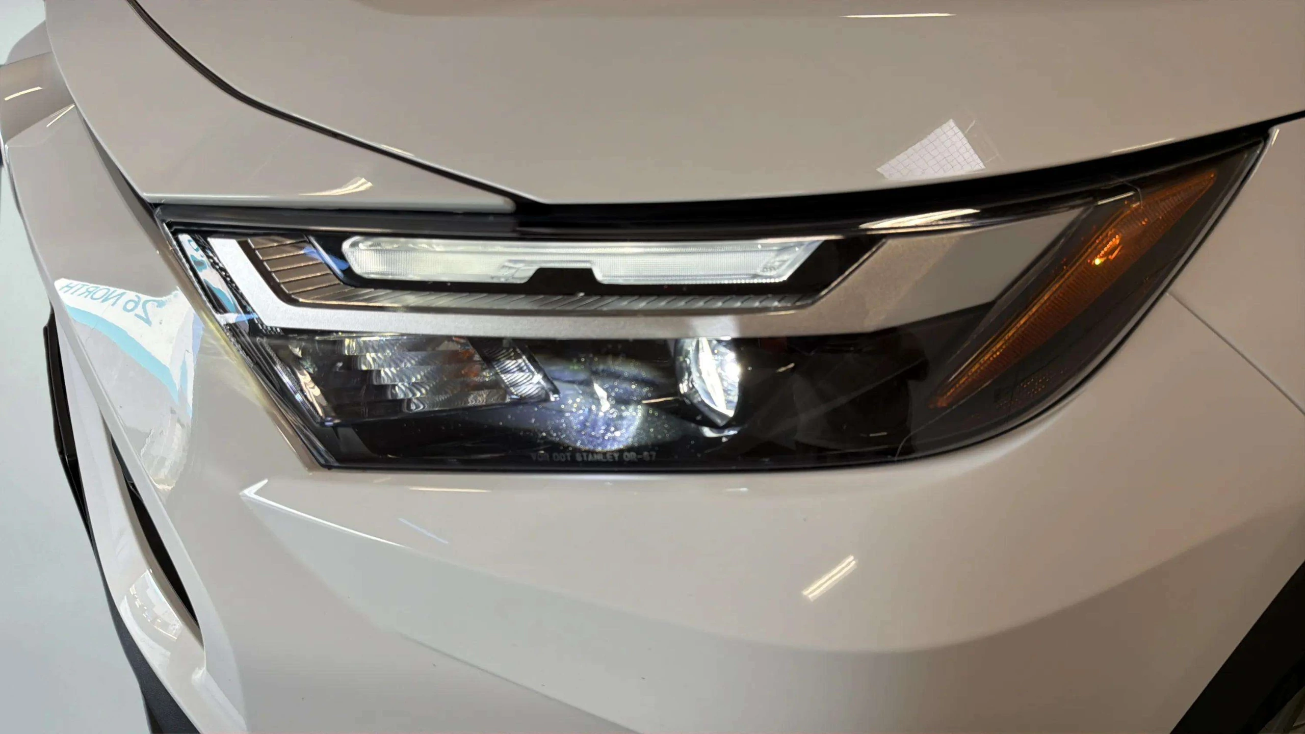 2024 Toyota RAV4 LE - Photo 17